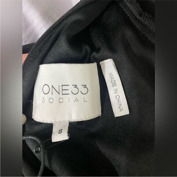 One33 Social NWT Pleated Ruffle Long Sleeve Cocktail Dress Black Size 8 - Picture 11 of 16